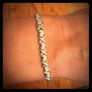 10k gold heart and x bracelet